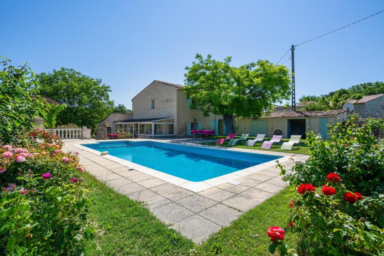 Villa Charmante A La Tour-D'Aigues Avec Piscine Privee Bagian luar foto