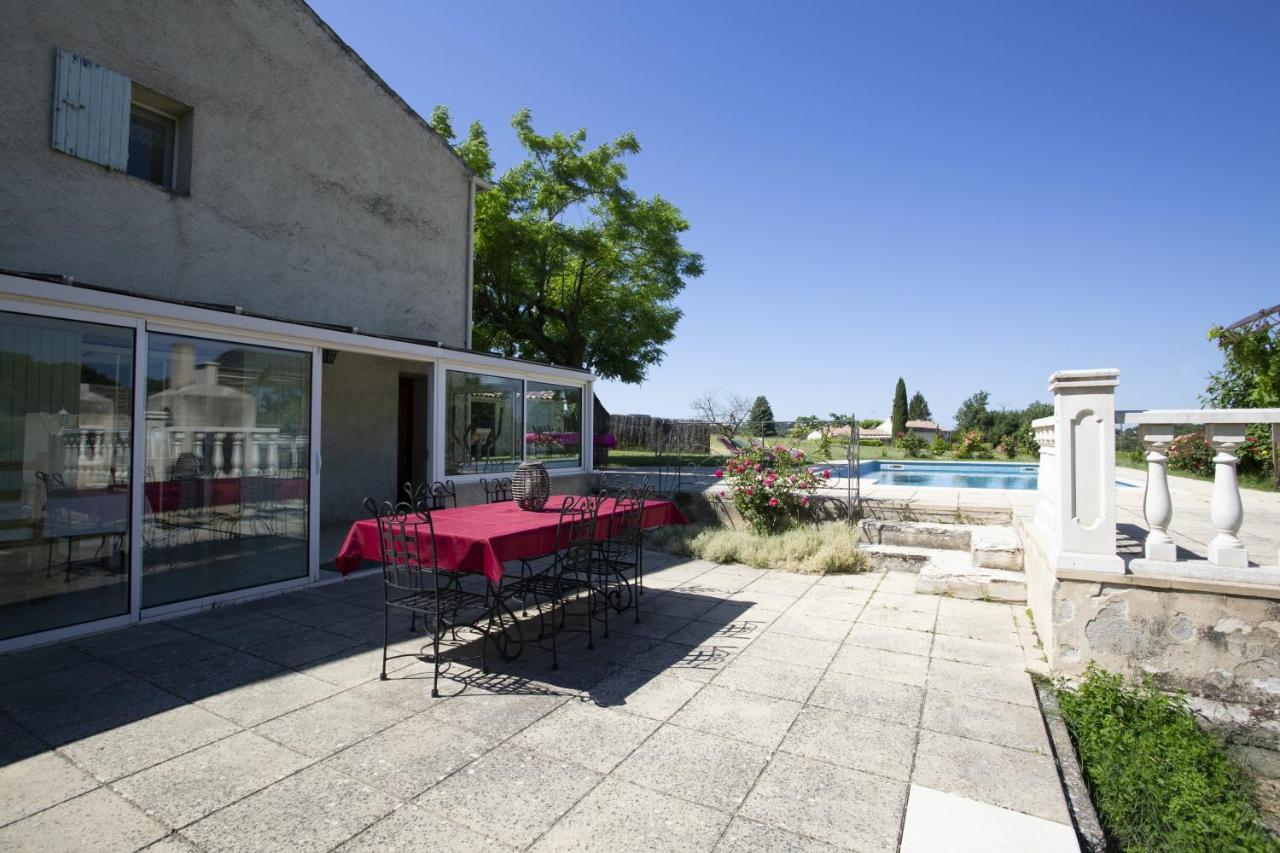 Villa Charmante A La Tour-D'Aigues Avec Piscine Privee Bagian luar foto
